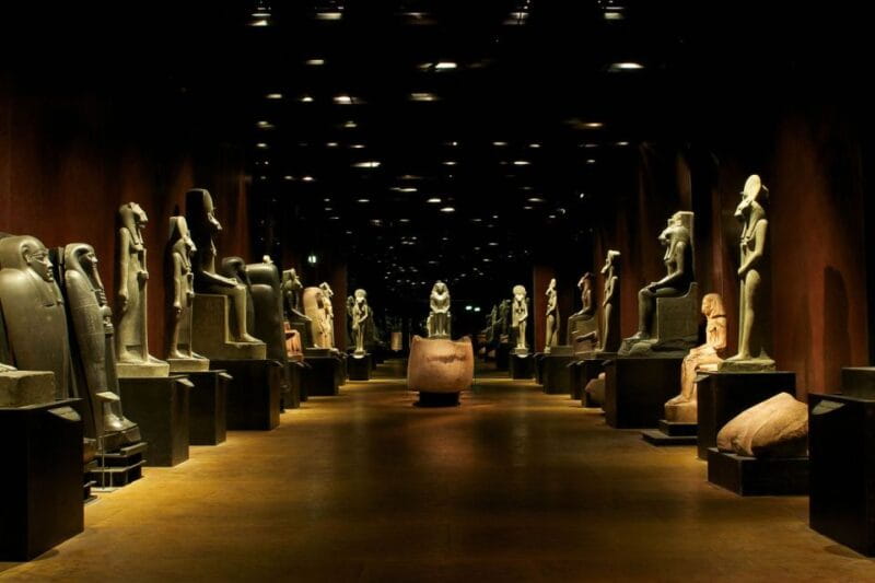 Turin: Egyptian Museum Skip-the-Line Private Guided Tour - The Experience of the Guides: Knowledge and Warmth