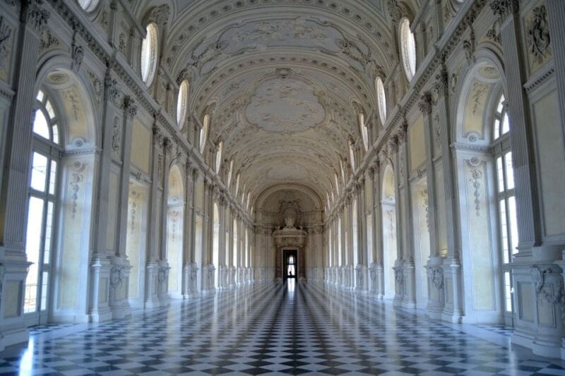 Turin: Palace of Venaria Guided Tour - Highlights and Must-See Stops