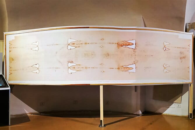 Turin: Private Tour on The Path of The Holy Shroud - Exploring Turin’s Holy Shroud: An In-Depth Look