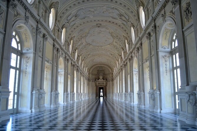 Turin: Reggia of Venaria Guided Experience - Tour Guide Highlights