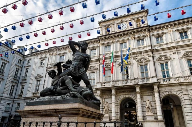 Turin: Royal Palace, Chapel and Armory Private Tour - Key points / Takeaways