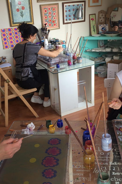 Turkish Marbling Paper Ebru Art Workshop - Entering the World of Ebru: An Artistic Journey in Sultanahmet