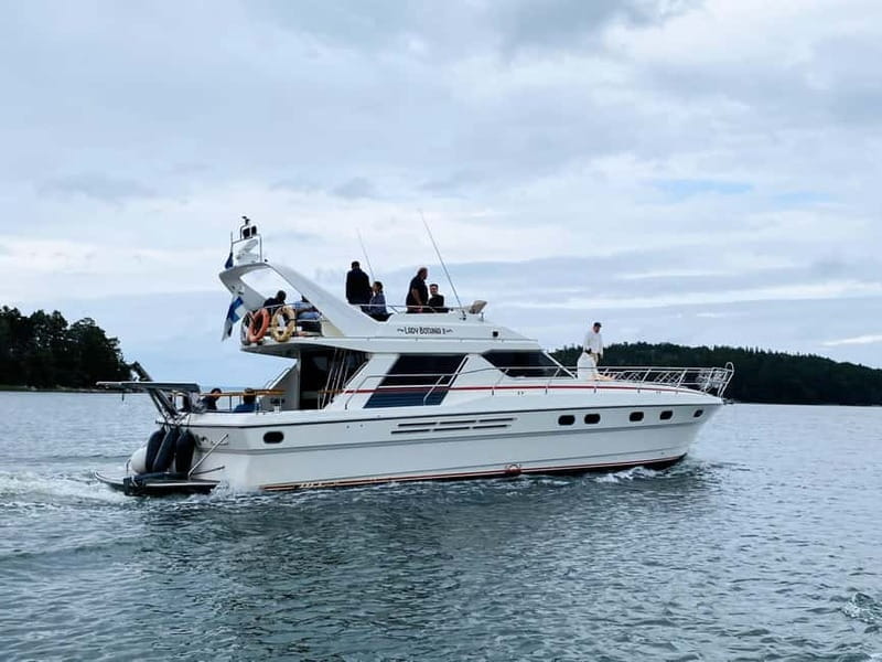 Turku: 3-Hour Charter Cruise to Turku Archipelago - Exploring the Turku Archipelago in Comfort and Style