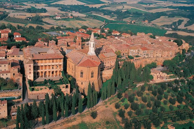 Tuscany from Rome , Montepulciano & Pienza with wine tasting and Lunch included - Exploring Montepulciano: Medieval Charm and Vistas