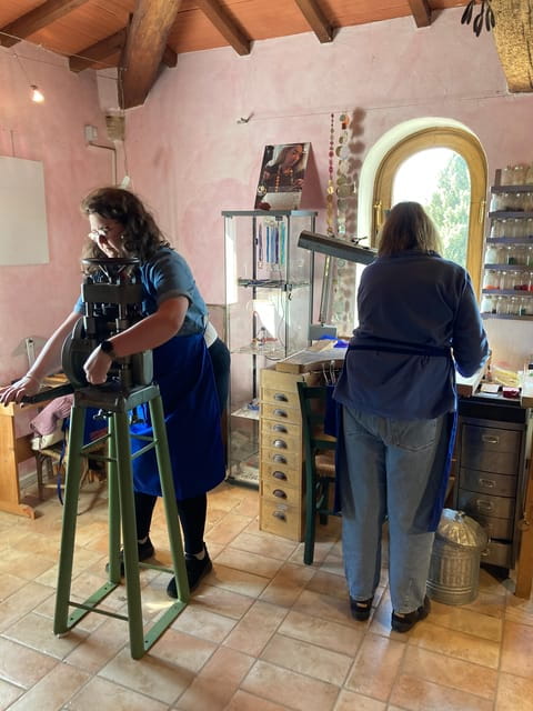 Tuscany:Make your own weddingrings in an unforgettable class - Who This Experience Is Best For