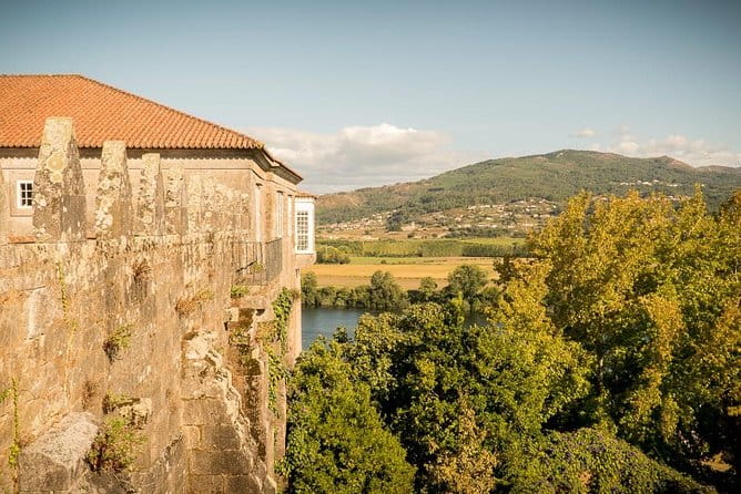Tuy and Baiona Private Day Tour from Vigo - Shore Excursion - Strolling Baiona’s Historic Pedestrian Area