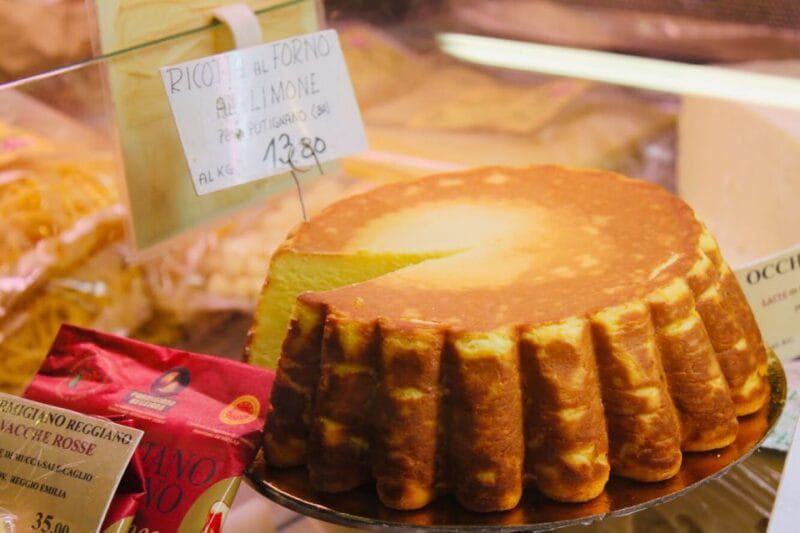 Twilight Local Food, History and Hidden Places - Exclusive Access and Local Shopping Experiences