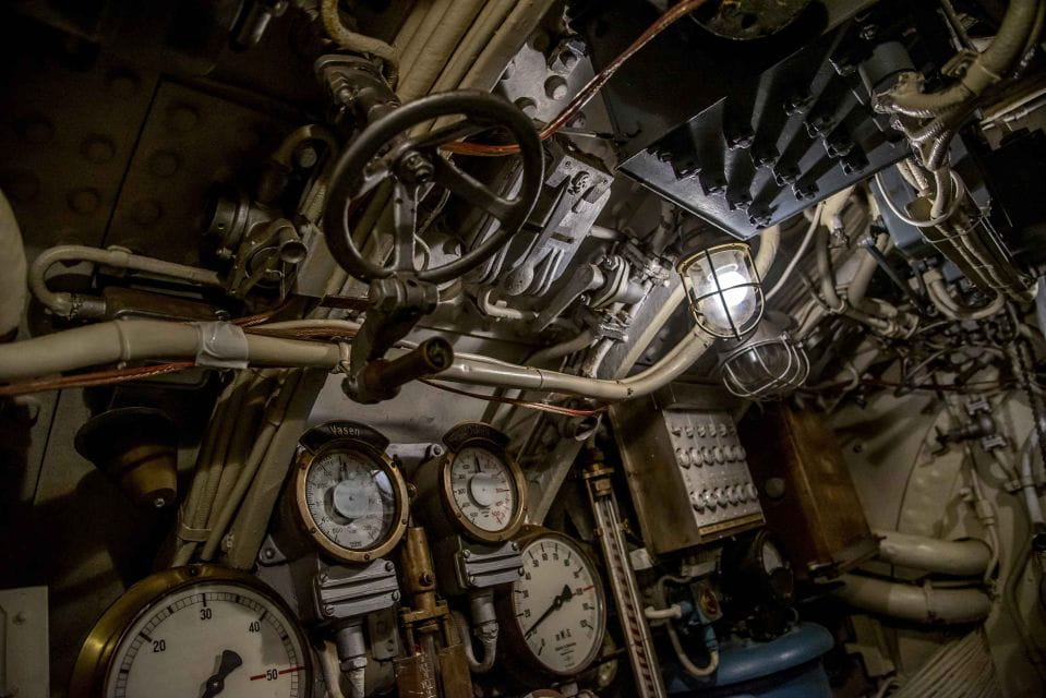 U-Boot Museum & War History Private Tour in Hamburg - Upgrade With Private Car Transfers