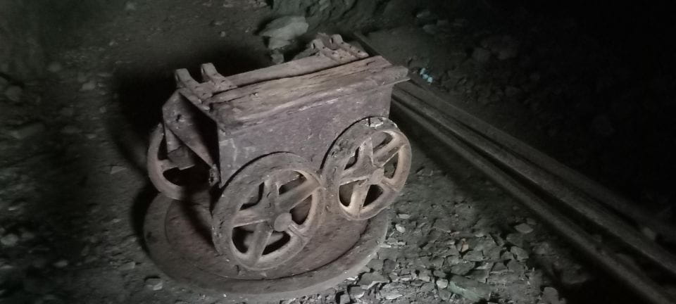 Udias: Mineral and Rock Workshop With Visit to Mine and Cave - Exploration of the Mine