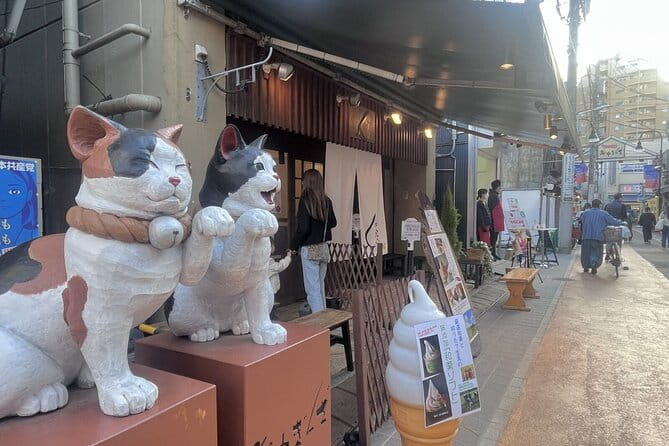 Ueno and Yanaka Culture Art Walking Tour in Old Tokyo - Navigate the Scenic Streets of Old Tokyo