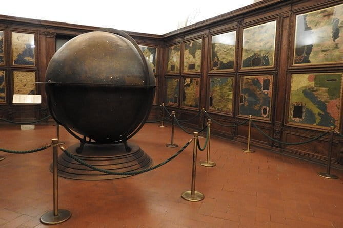 Uffizi and Palazzo Vecchio Combo Private Tour - Exploring the Palazzo Vecchio: From Fortress to Florentine Heart