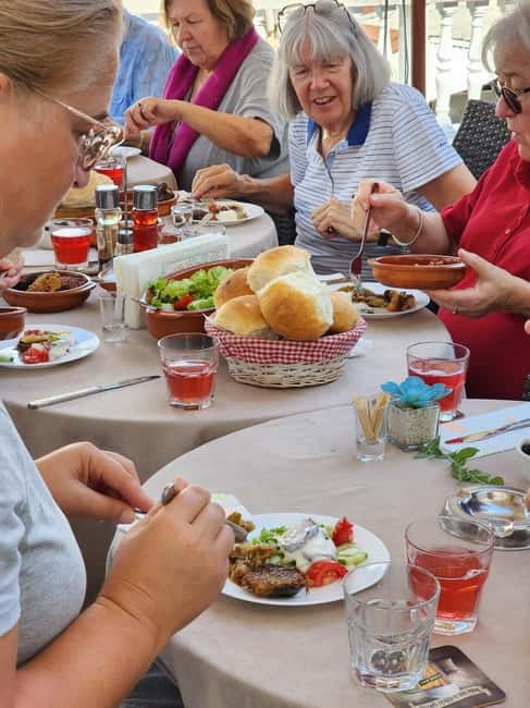 Ulcinj: Local taste. Breakfast, Lunch or Dinner - FAQ