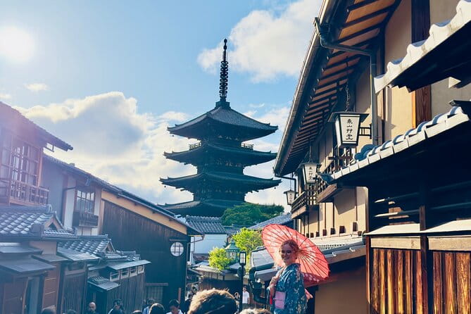 Ultimate Kyoto Gion Walk: Kiyomizudera, Geisha & Yasaka Shrine - Gion District - Hanamikoji