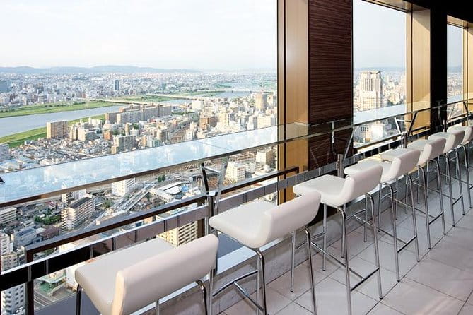 Umeda Sky Building KUCHU-TEIEN OBSERVATORY - Accessibility and Amenities