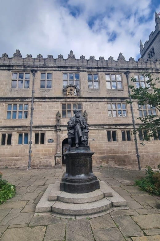 Uncover Evolution's Path: In-App Audio Tour of Shrewsbury - Key Points