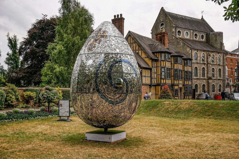 Uncover Evolution's Path: In-App Audio Tour of Shrewsbury - Convergence of History and Modernity