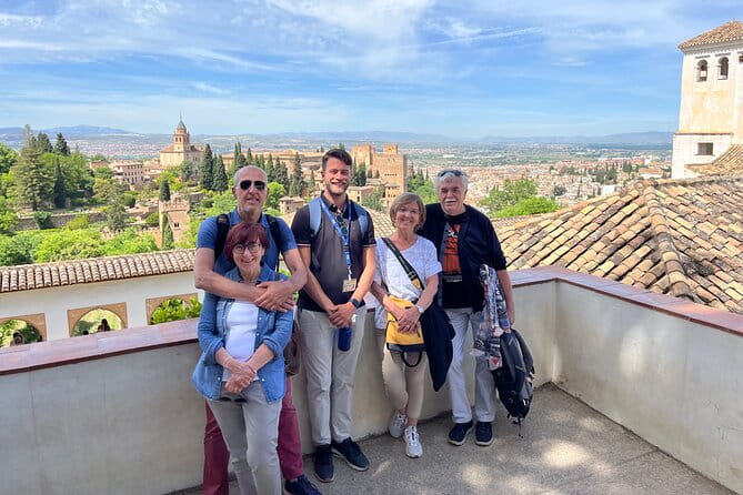 Unforgettable Alhambra Tour: group tour - Exploring the Alhambra: A Guide to What You’ll See