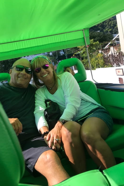 Unforgettable tour of Capri with special convertible coach - A Unique Way to See Capri: The Convertible Coach Tour