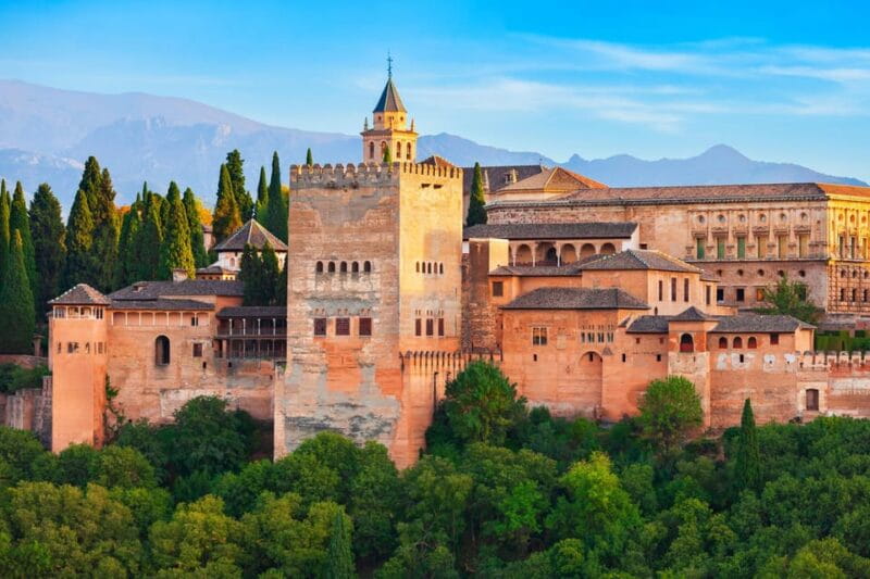 Unique Sites of Granada  Walking Tour for Couples - Exploring Granada’s Heart: What to Expect on the Tour