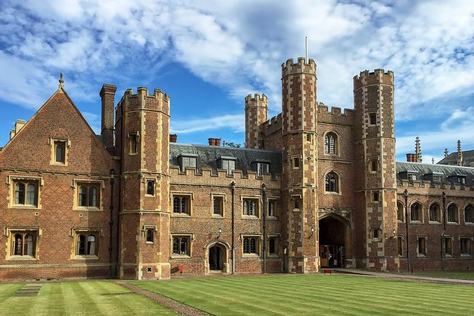 University Walking Tour - Entrance to the Round Church