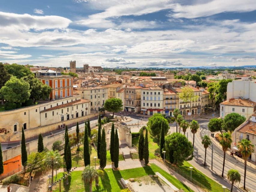Unusual Visit With Friends or Family in Montpellier - Photo and Video Opportunities