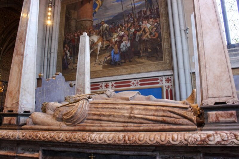 Uppsala: City Highlights and Hidden Gems Walking Tour - Exploring Uppsala’s Historic Heart