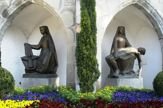 Vaduz Private Guided Walking Tour - Key points / Takeaways