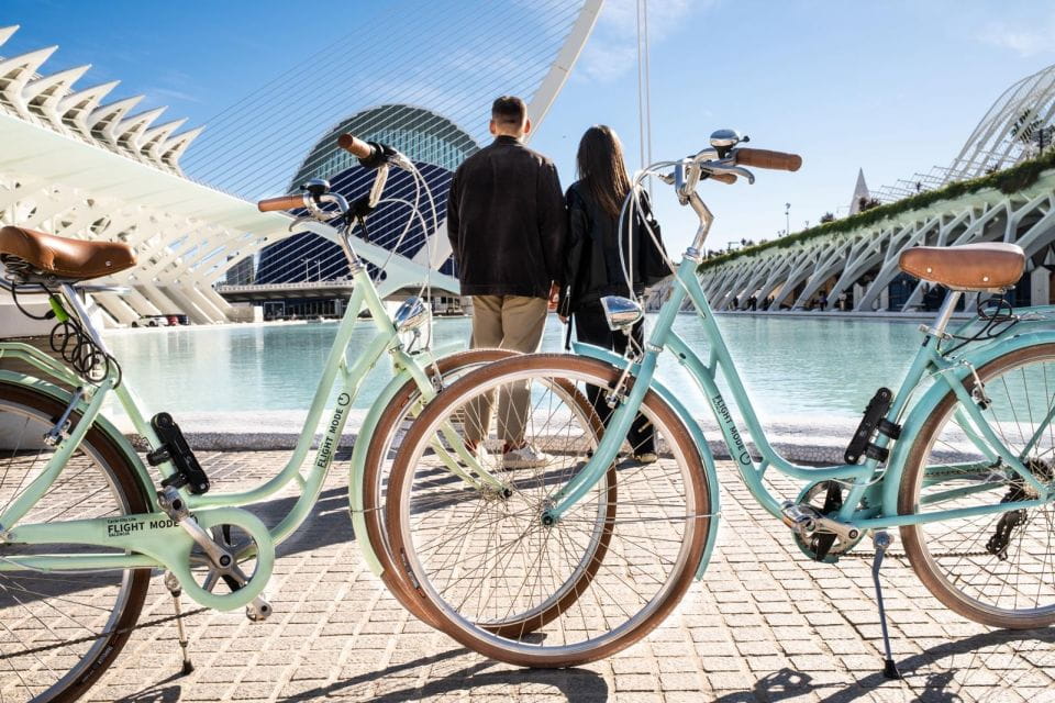Valencia: Audioguide Eng,Esp,Ita + Bike All Day - Experience Highlights