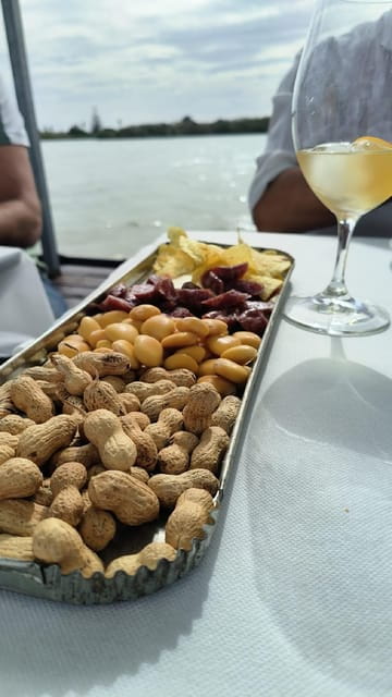 Valencia: Boat ride with tasting of Valencian vermouths - The Magic of the Albufera Natural Park