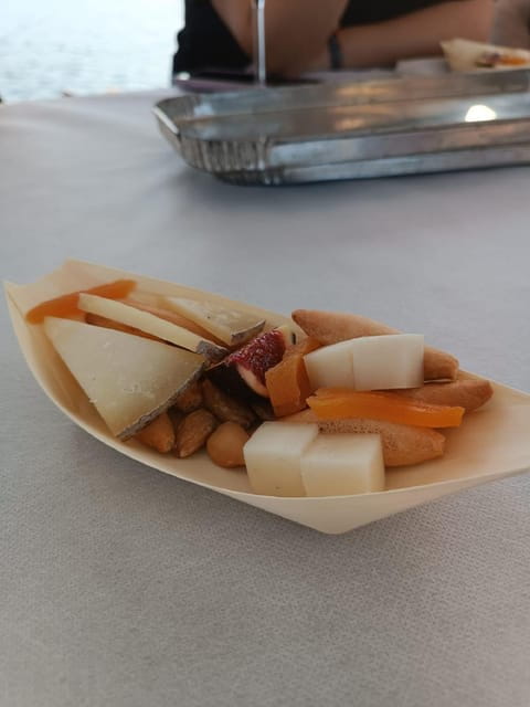 Valencia: Boat ride with tasting of Valencian vermouths - Logistics and Value