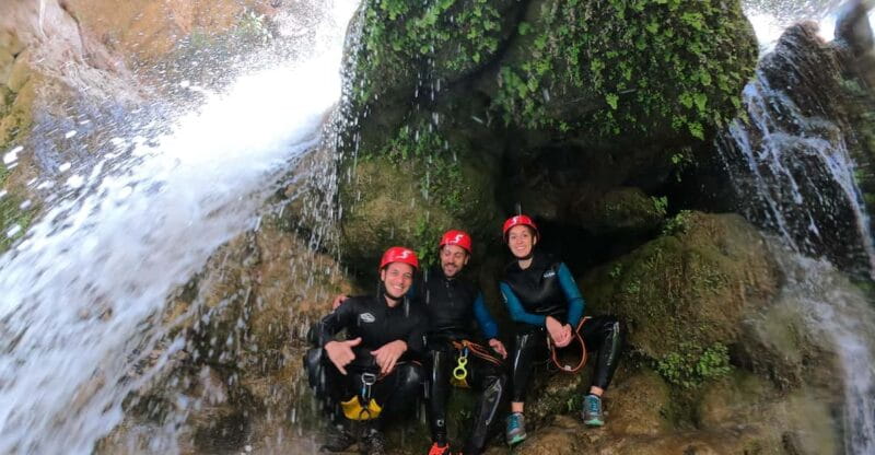 Valencia Canyoning. Experience for everyone - Exploring the Gorgo de la Escalera Ravine: An In-Depth Look