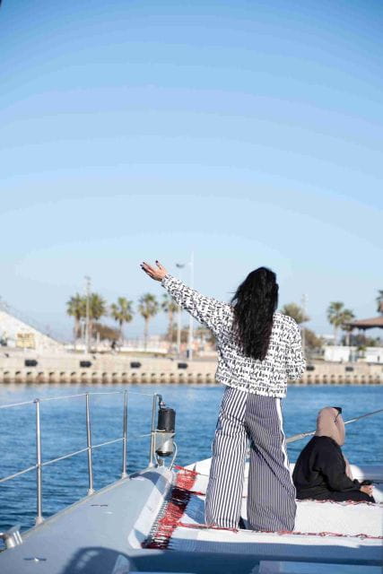 Valencia: Catamaran Party Boat - Dress and Attire