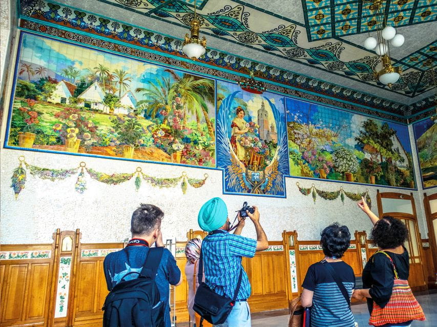 Valencia: Essentials and World Heritages Sites Walking Tour - What to Expect on the Tour