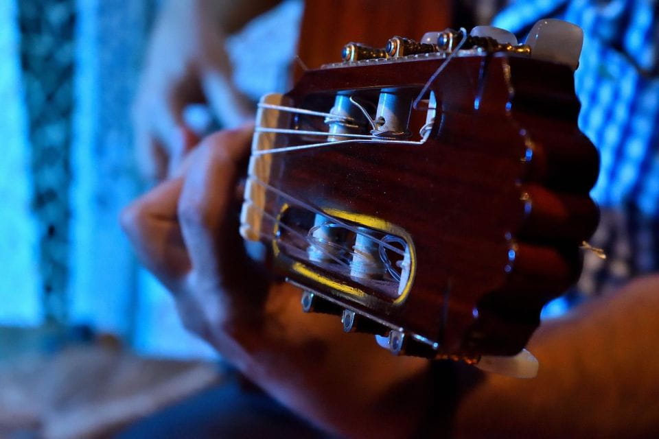 Valencia: Flamenco at Toro Y La Luna With Drinks or Dinner - Booking Information