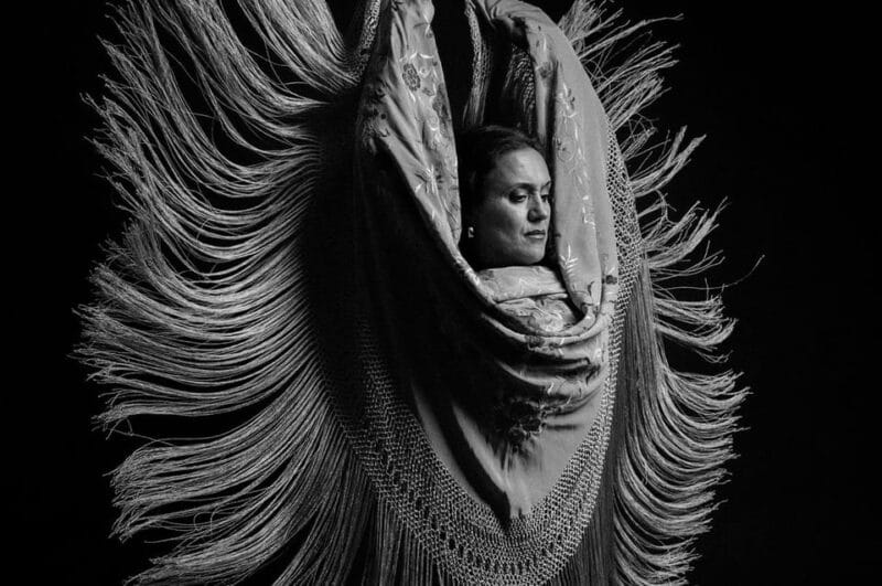 Valencia: Flamenco Show TEATRE TABLAO FLAMENCO in Teatro Talia - Entering the Heart of Valencias Flamenco Scene