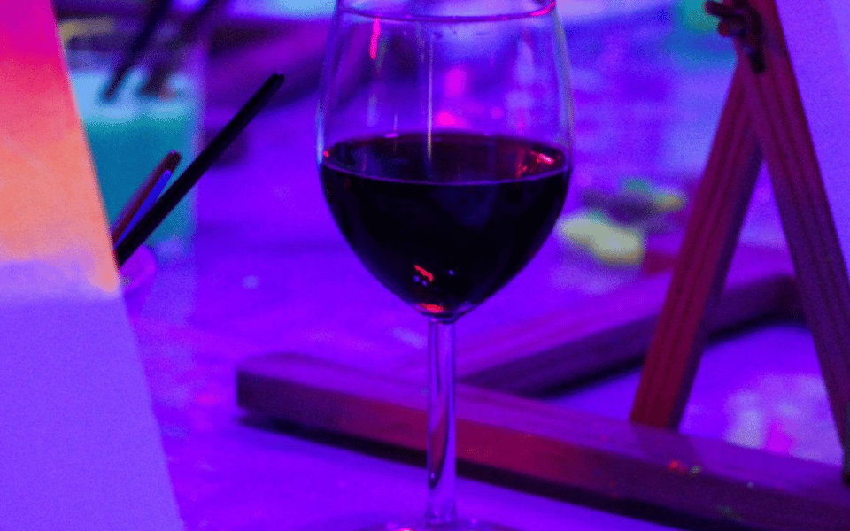 Valencia: Fluorescent Painting Workshop and Wine - Pricing Information