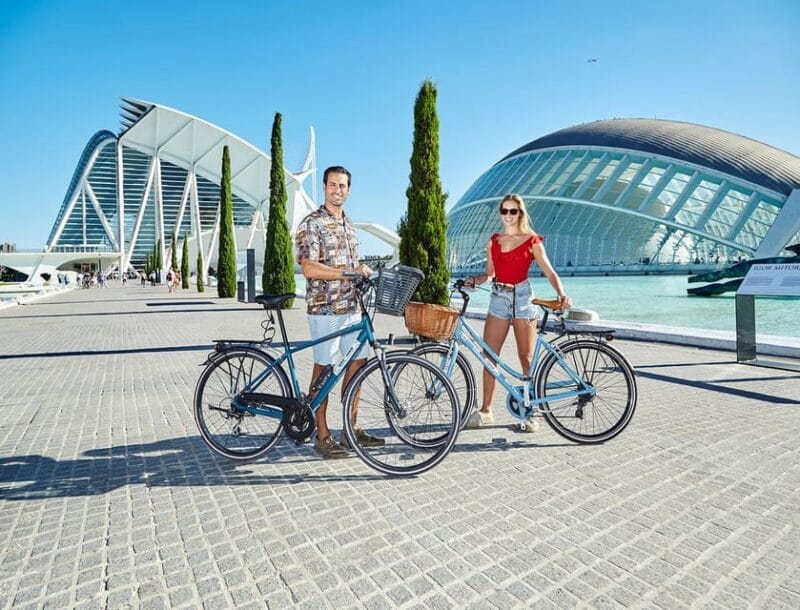 Valencia: Highlights City Tour by Bike with Local Guide - Exploring Valencia by Bike: The Highlights City Tour with a Local Guide