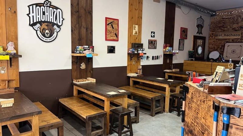 Valencia: Interactive Darts Game with Drinks - Valencias Interactive Darts Experience: A Mix of Fun, Drinks, and Friendly Competition