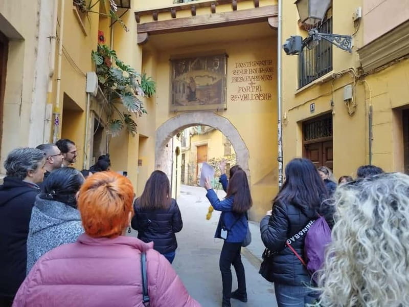 Valencia: Market Food Tour Including Tapas & Paella Tasting - Sampling More Local Food: Tapas and Flavors