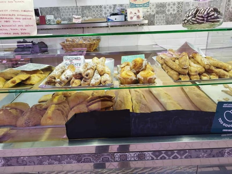 Valencia: Market Food Tour Including Tapas & Paella Tasting - The Grand Finale: Paella on a Shaded Terrace