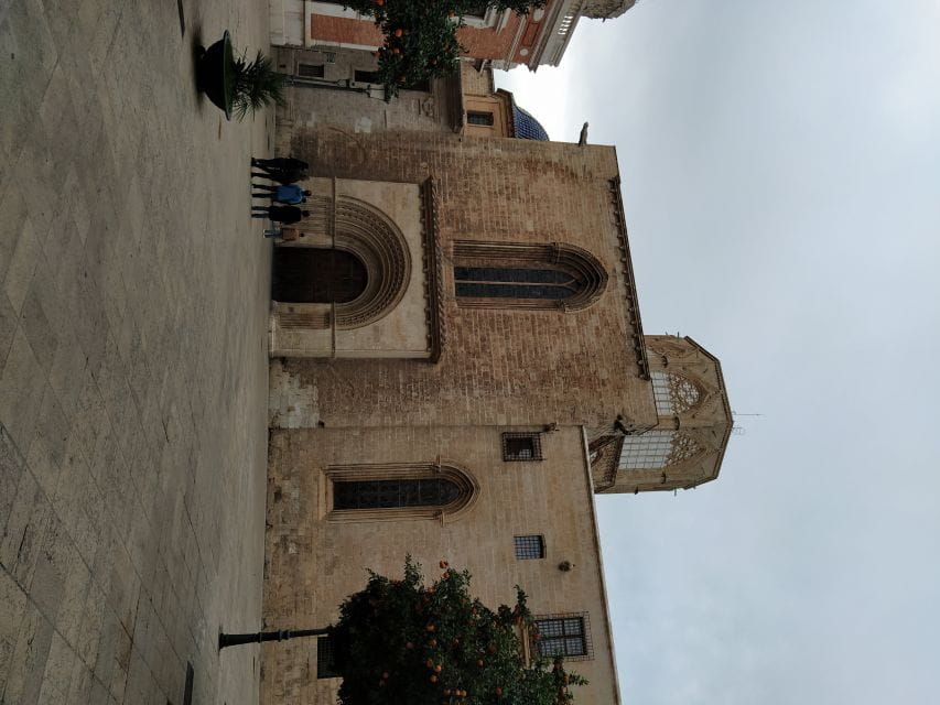 Valencia: Medieval Guided Walking Tour - Tour Features and Inclusions