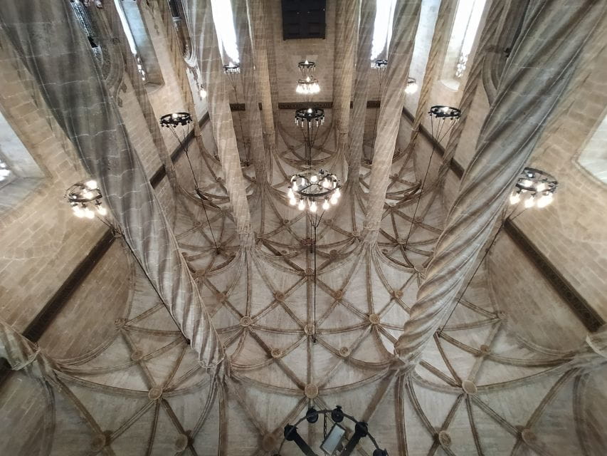 Valencia: Medieval Guided Walking Tour - Reservation and Cancellation Policy