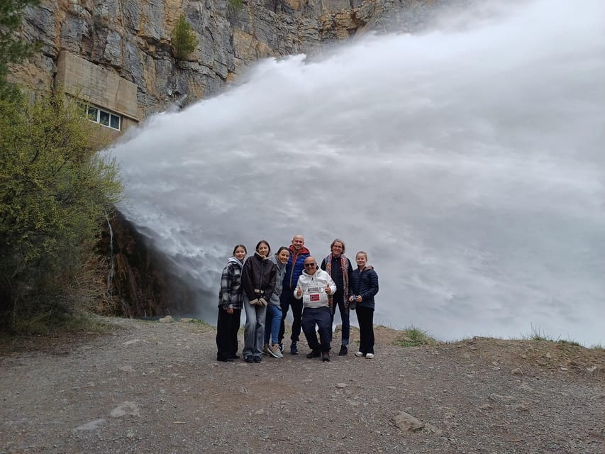 Valencia: Montanejos Hot Springs & Girlfriend Waterfall Trip - Important Information