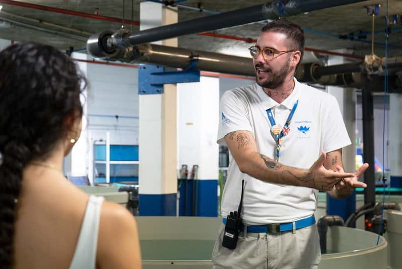 Valencia Oceanogràfic Entry with Backstage tour in Spanish - Why Choose the Backstage Tour?