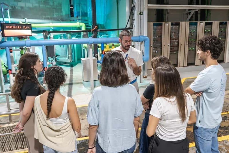 Valencia Oceanogràfic Entry with Backstage tour in Spanish - Who Is This Tour For?