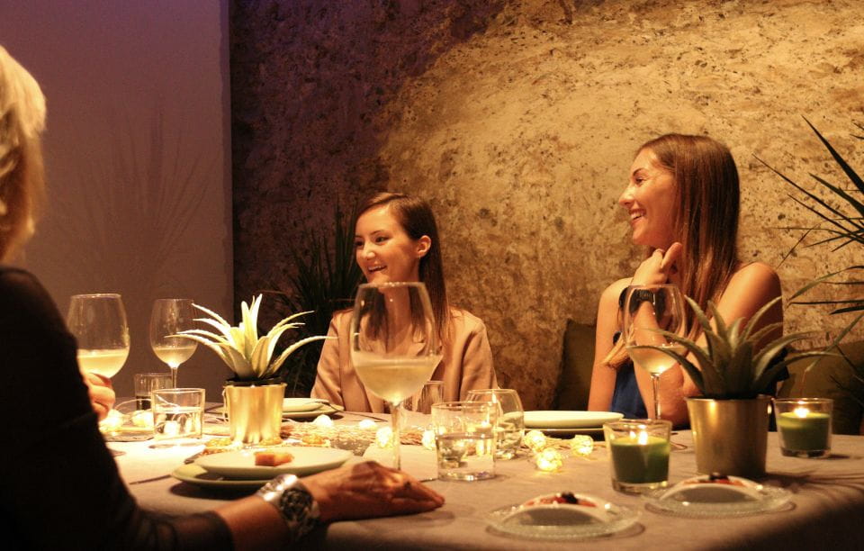 Valencia: Old Town Tour, Wine & Tapas in an 11TH C. Monument - Key Points