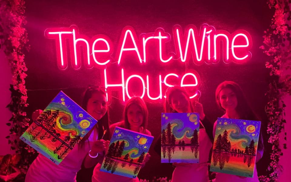 Valencia: Paint a Fluorescent Picture and Drink Wine - Pricing and Reservations Details