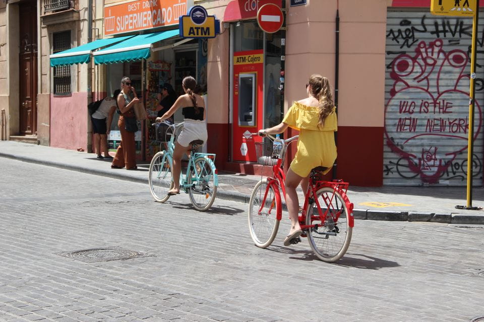 Valencia: Private City Tour on Bicycle, E-Bike or E-Step - Group and Language Options