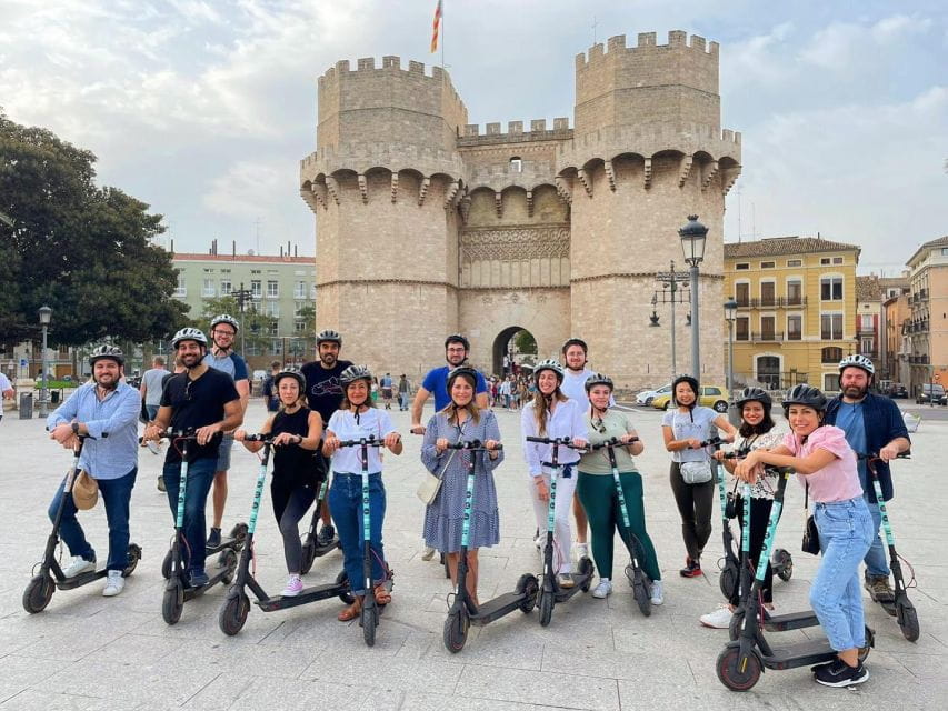 Valencia: Private City Tour on Bike,E-Bike&E-Scooter - Historical Landmarks