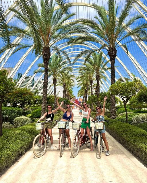 Valencia: Private City Tour on Bike,E-Bike&E-Scooter - Modern Architecture